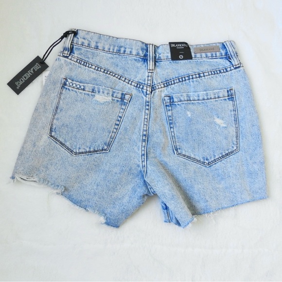 3/$30 BlankNYC Acid Trip Mom Shorts - Picture 5 of 6